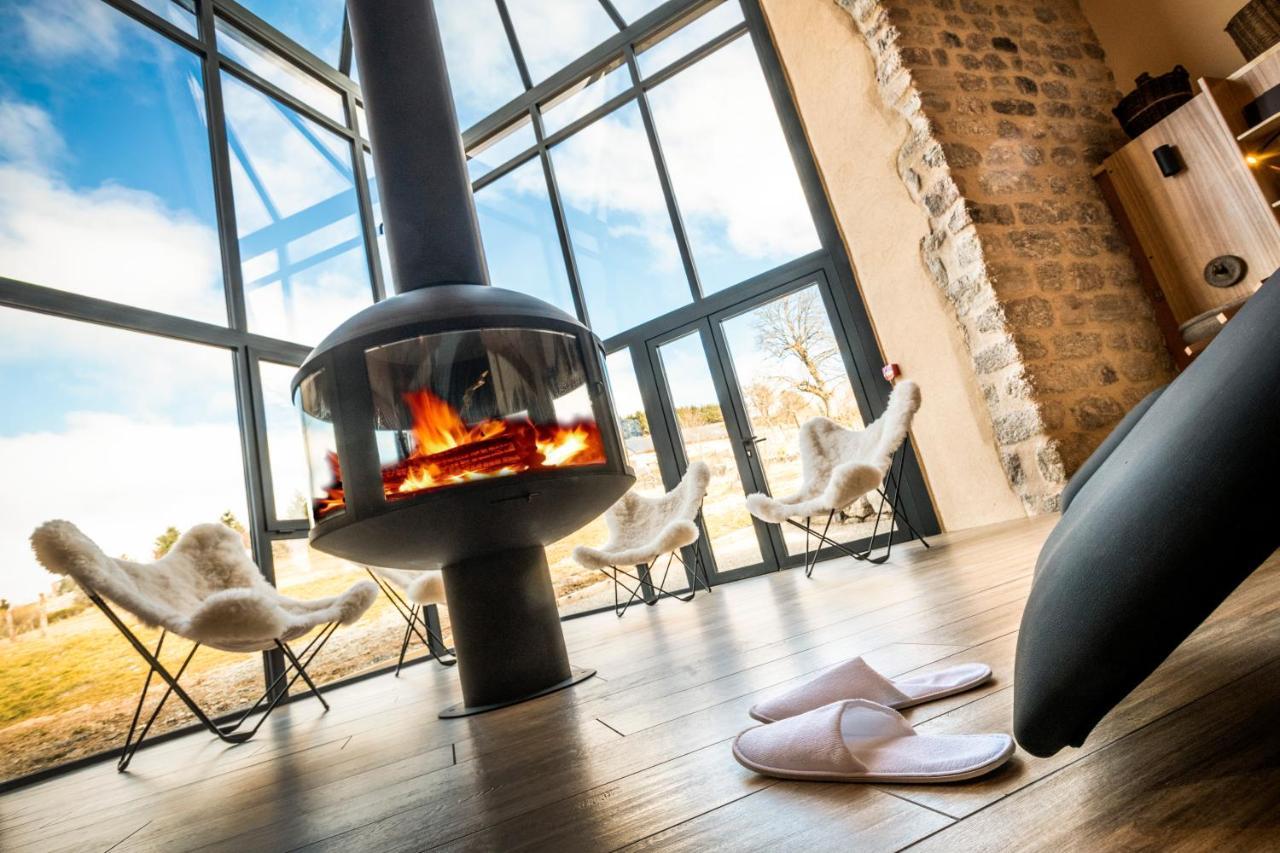 Hôtel Restaurant de la Poste et La Grange Détente, espace bien-être Châteauneuf-de-Randon Exterior foto