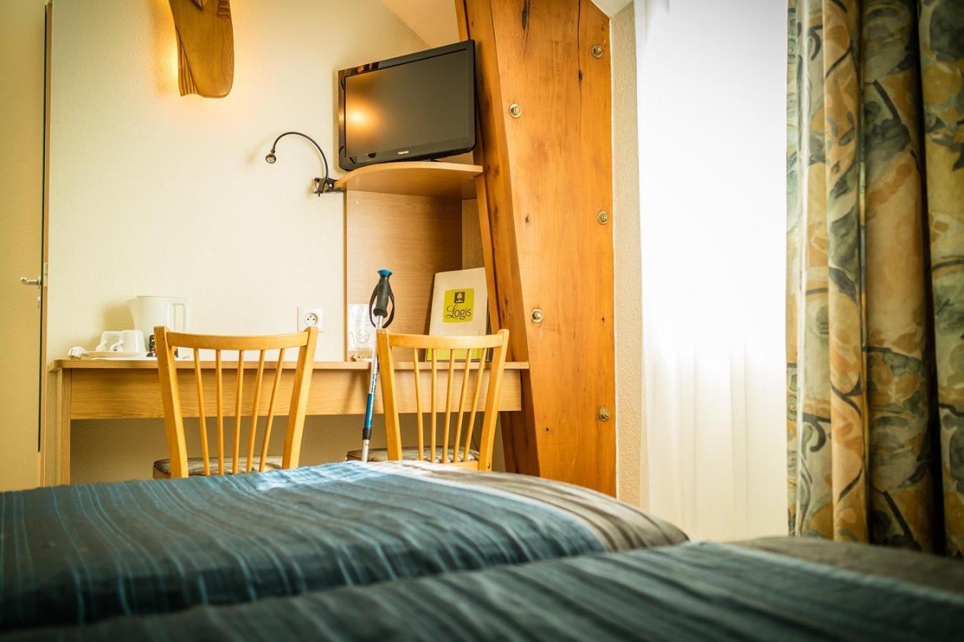 Hôtel Restaurant de la Poste et La Grange Détente, espace bien-être Châteauneuf-de-Randon Habitación foto